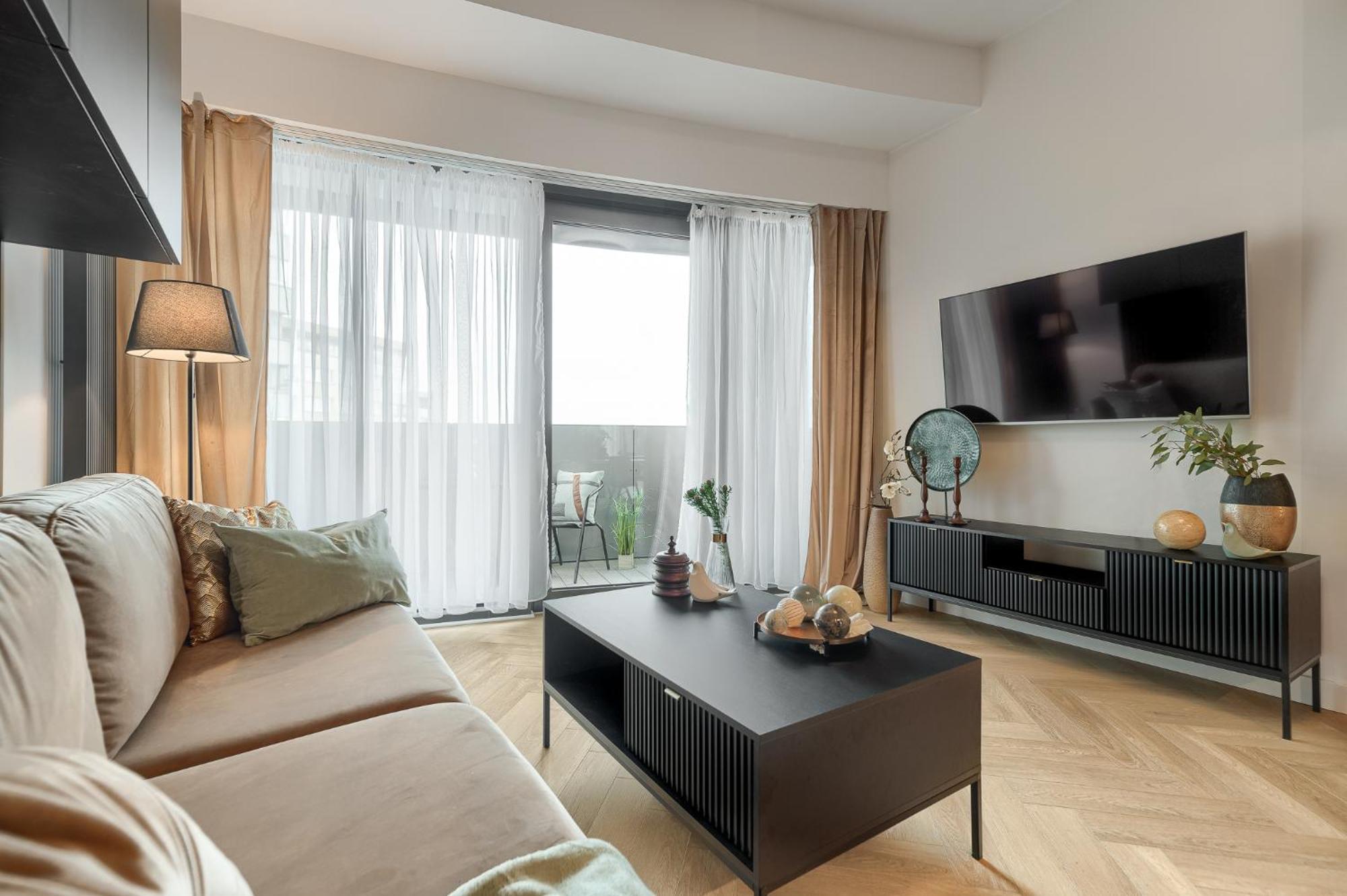 Hanza Tower No. 530 - 5th Floor, Balcony, Swimming Pool Apartment
