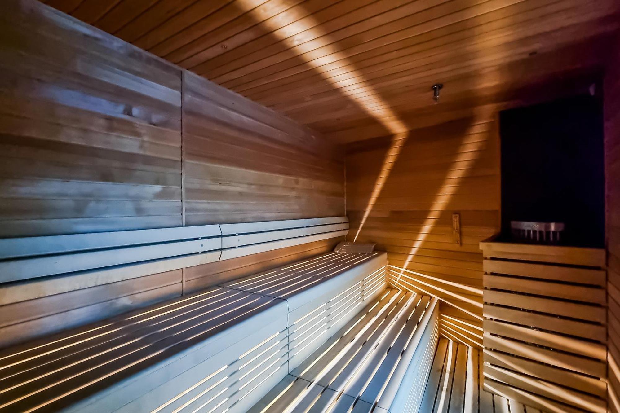 Hanza Tower No. 530 - 5th Floor, Balcony, Swimming Pool * Szczecin